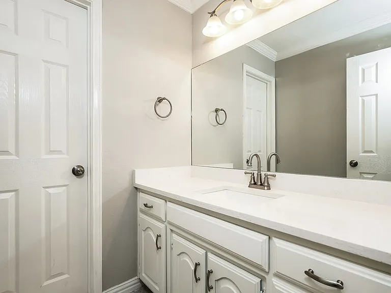 716 Havencrest Dr — Photo 10
