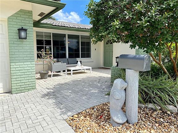 Home For Sale In Imperial Point