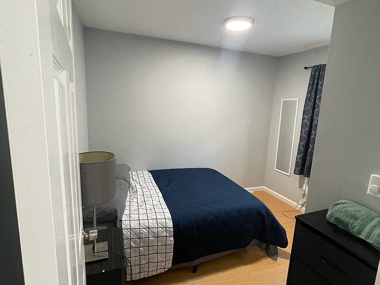 506 Clinton Ave #A — Photo 2
