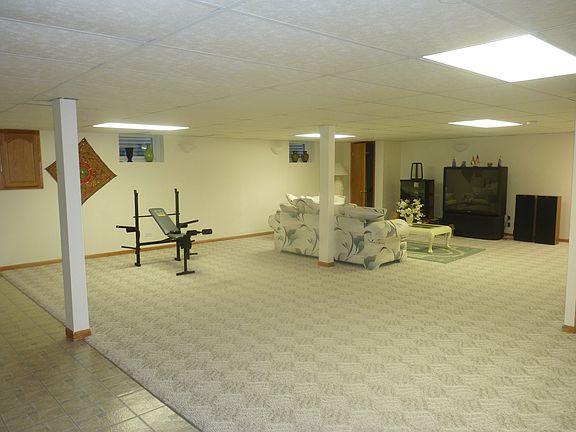 3rd image of 2106 Westbury Dr