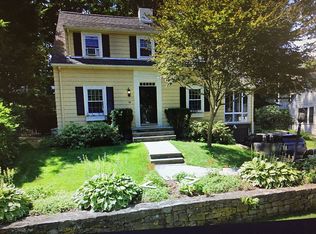 10 Martin Rd, Wellesley, MA 02481