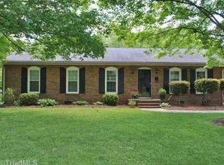 2163 New Castle Dr, Winston Salem, NC 27103