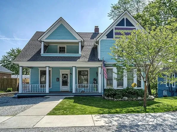 140 N Liberty St, Lowell, IN 46356