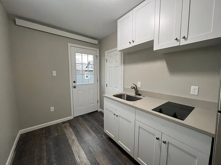206 Pine St — Photo 4