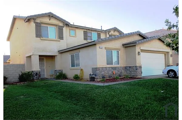 Building Photo - 45331 Robinson Dr