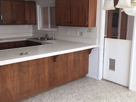 2nd image of 9525 El Portal Ct