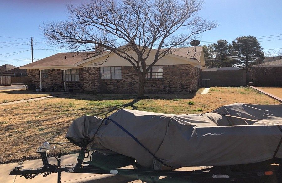 2nd image of 4 Alcove Ct