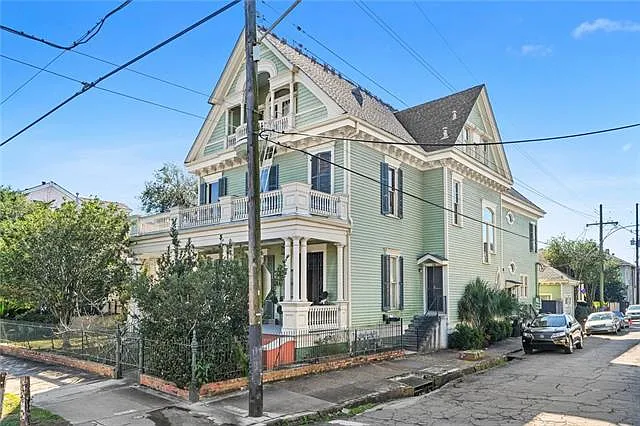 Building Photo - 1140 Jackson Ave #A