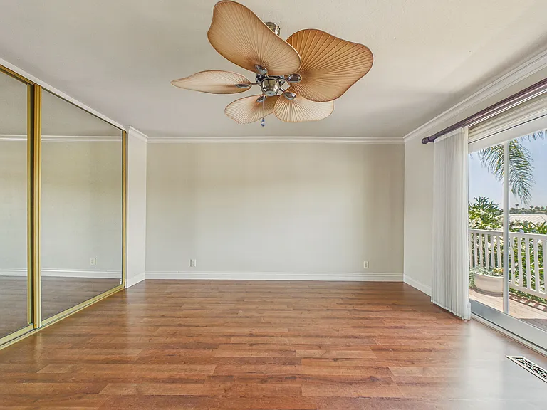 4910 Cabrillo Point — Photo 30