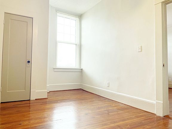 5th image of 254 Summit Ave APT A