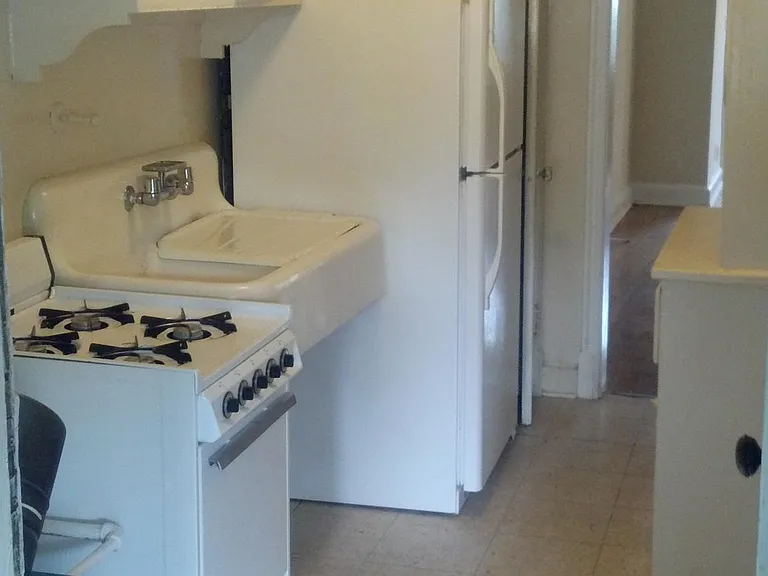 3912 7th St NE #1 — Photo 4