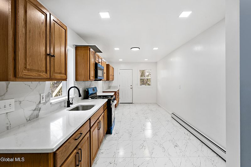 5th image of 274 Livingston Avenue