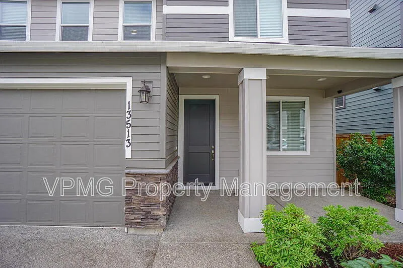 3 bed, 2.5 bath, 2190 sqft, $3,145 — Photo 4