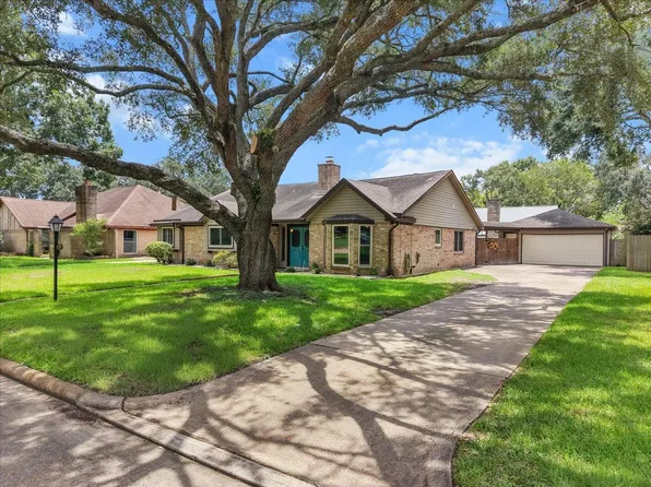 3319 Meadowcreek Dr, Missouri City, TX 77459