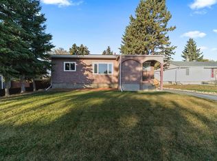 4828 E 53a St, Camrose, AB T4V 1Z9