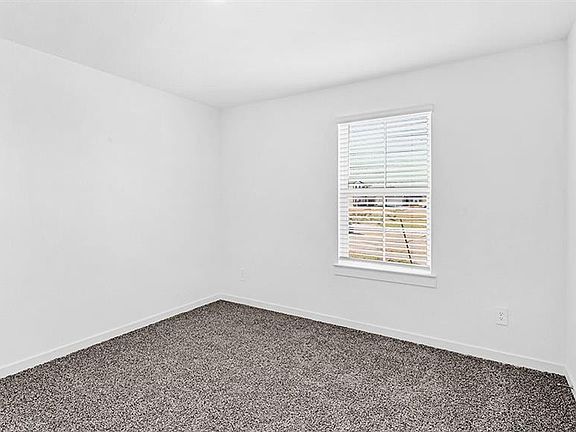 4th image of 3911 Dodington Ash Dr