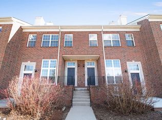 1932 Lindsay La, Ann Arbor, MI 48104