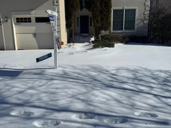 4302 Bridle Ridge Rd, Upper Marlboro, MD 20772