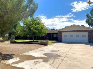 5002 S Thomason Rd, Carlsbad, NM 88220