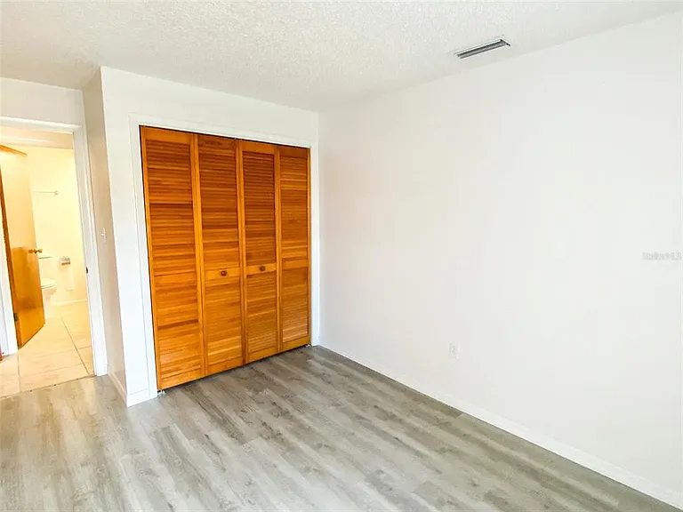 6036 Chesham Dr #5 — Photo 12