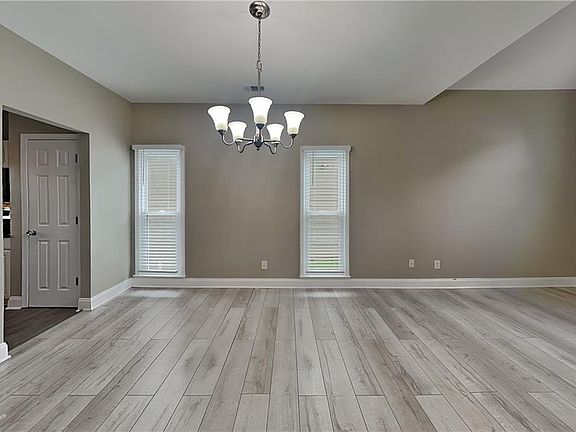 4th image of 1461 Rosewood Creek Dr