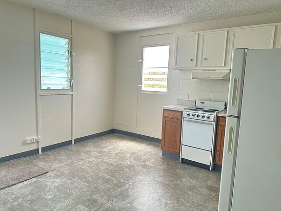 3rd image of 68-017 Au St