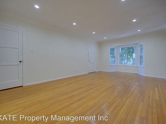 5th image of 4555 W 4th St Unit 3