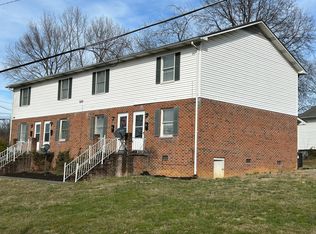 100 Hillcrest Dr APT 1, Johnson City, TN 37604