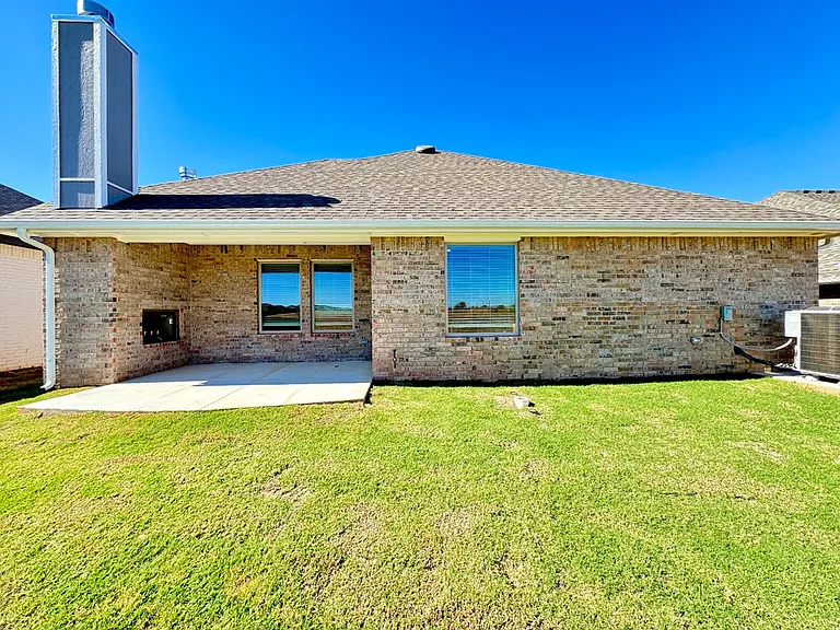 16220 Marsha Dr — Photo 30