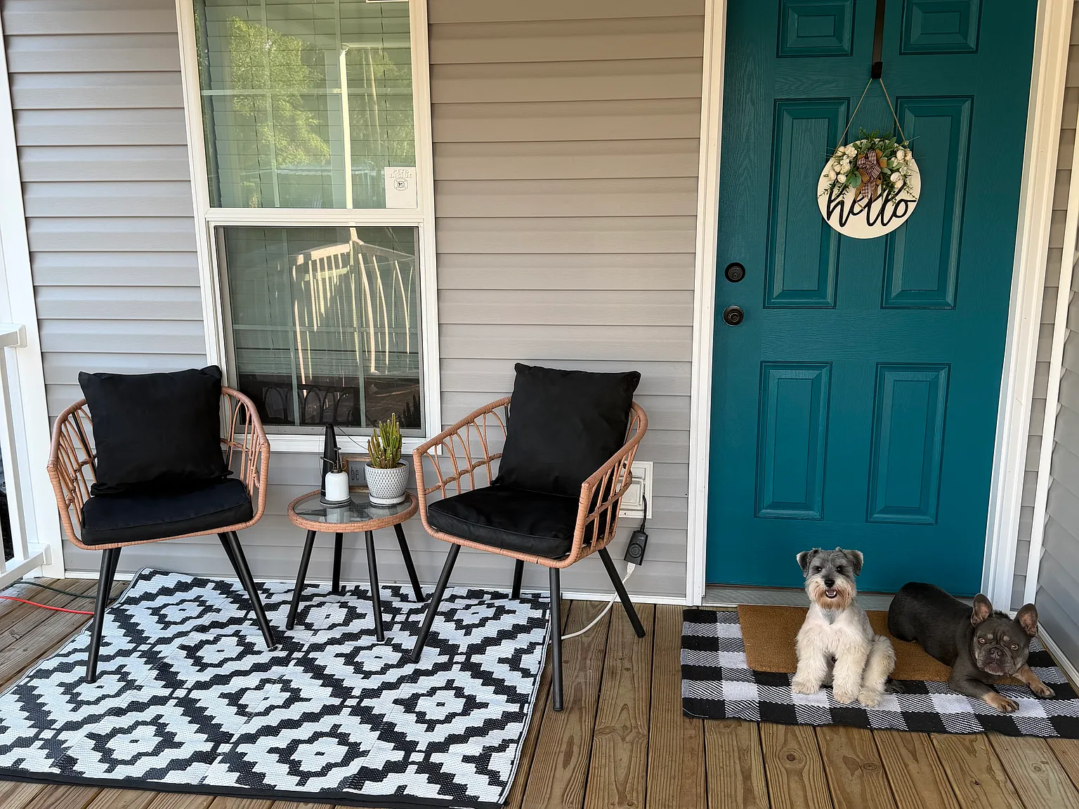 2 bed, 1027 sqft, $1,100 — Photo 2