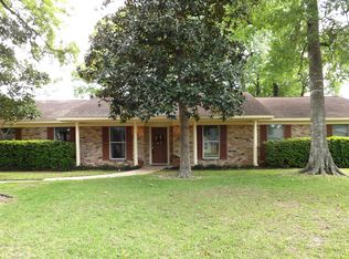 5735 Fleetwood Ln, Beaumont, TX 77706
