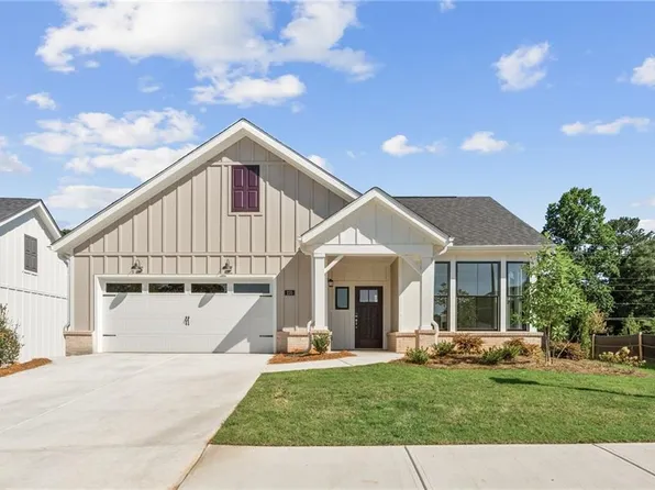 220 Persimmon Dr, Holly Springs, GA 30115