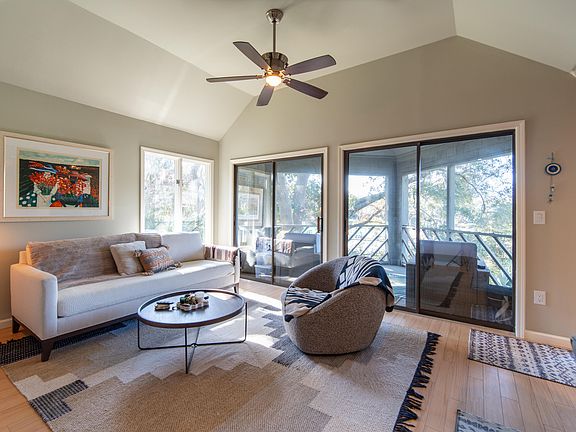 4th image of 4740 Tennis Club Ln