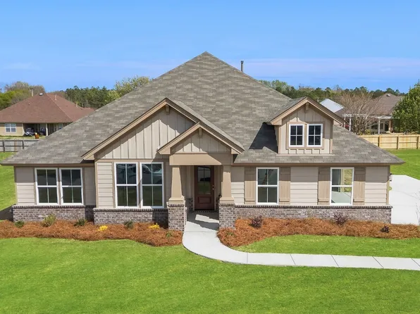 116 Cotton Terrace Dr, Deatsville, AL 36022