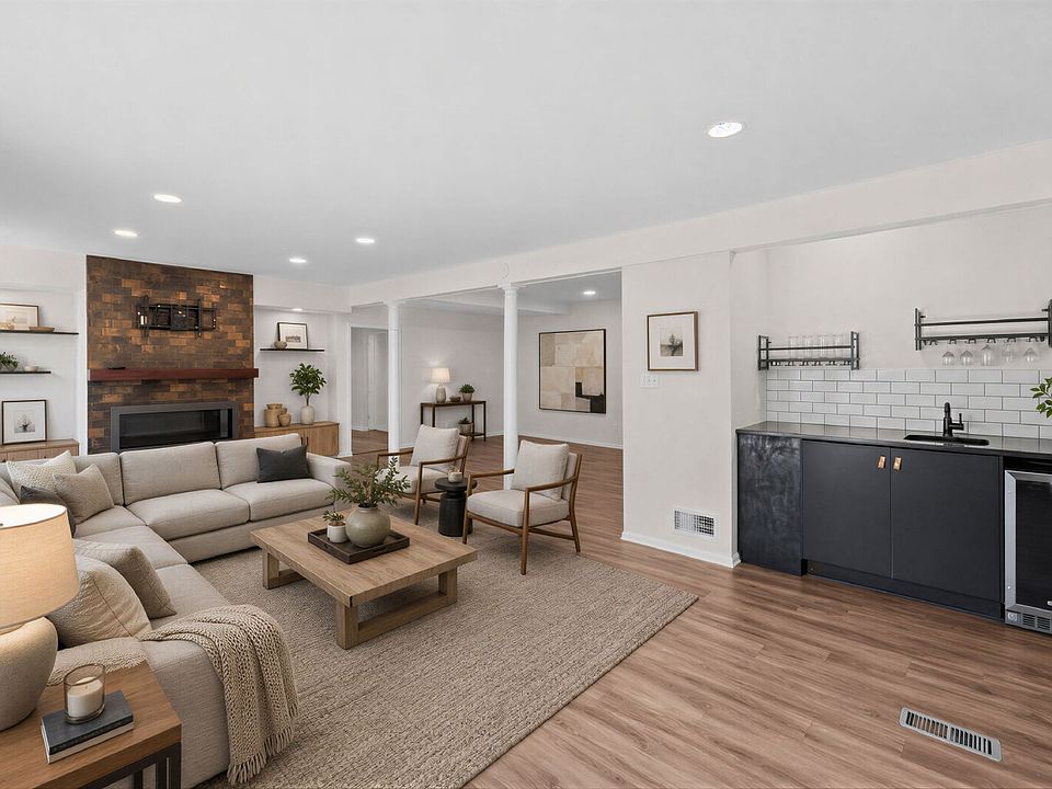 1st image of 505 Meadow Hall Dr