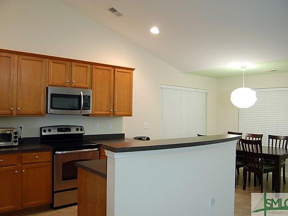 4th image of 115 Blue Oak Dr