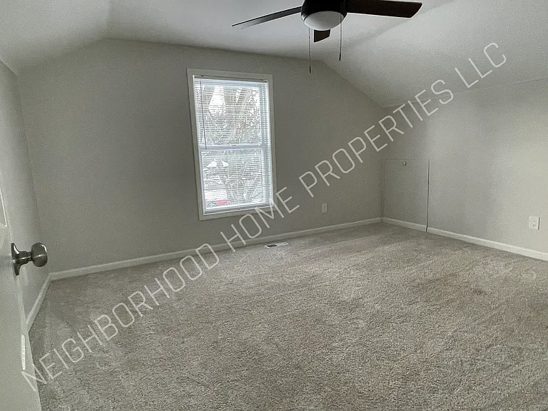 2450 Gerald Ave — Photo 39