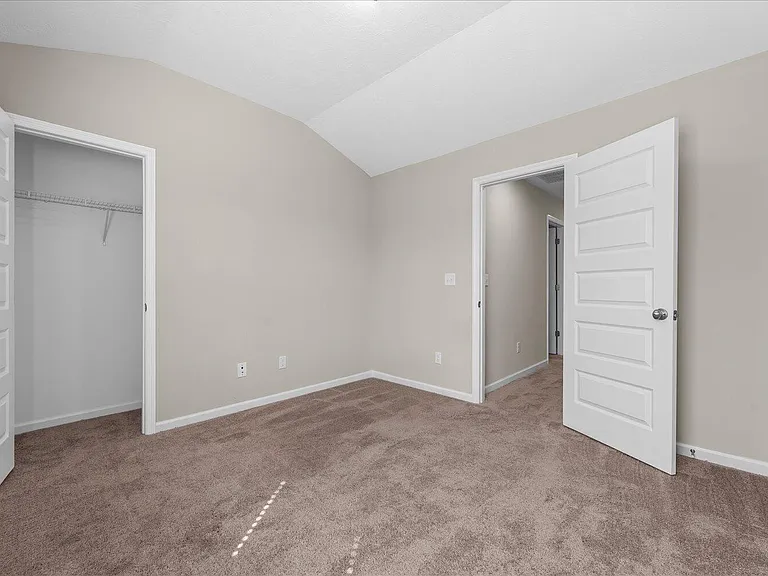 1071 Linsmore Ave — Photo 29