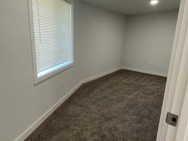 1095 Salmon Ave #1 — Photo 3
