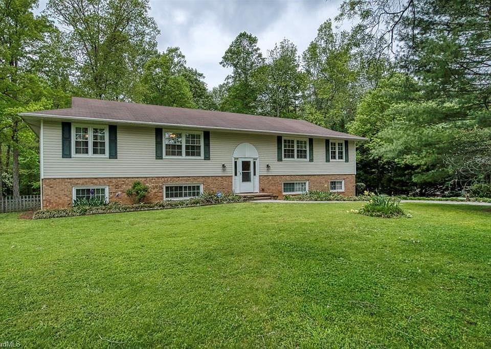 1st image of 4706 Middleton Dr