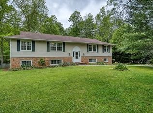 4706 Middleton Dr, Greensboro, NC 27406