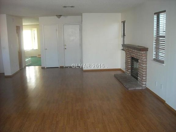 4th image of 5313 Shady Grove Ln
