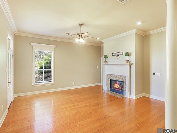 3rd image of 41016 Garden Ct