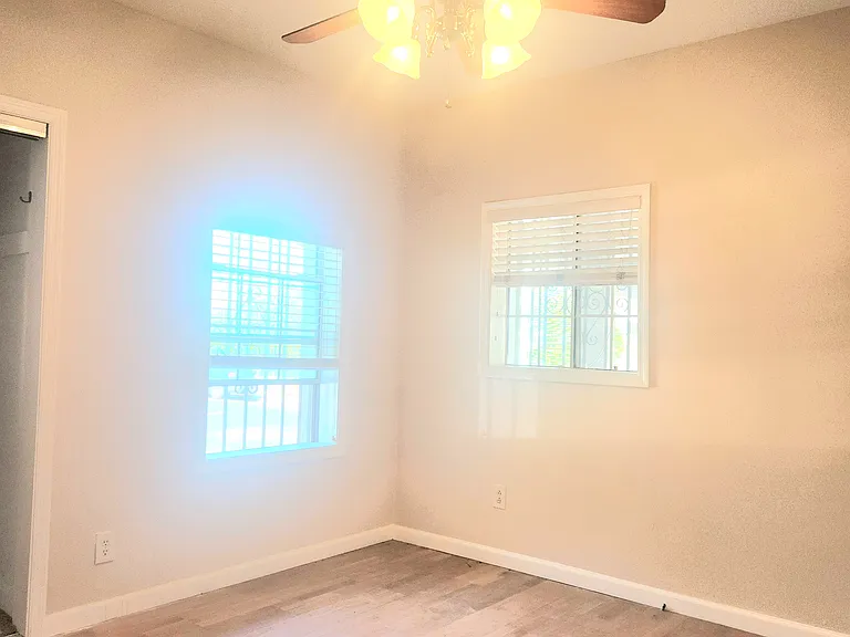 201 S Benton Way #1 — Photo 8