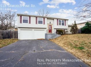 4518 Samuels Pine Rd, Chantilly, VA 20151