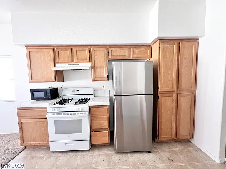 2121 Echo Bay St #204 — Photo 7