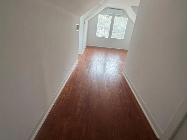 1803 Avenue P, Huntsville, TX 77340