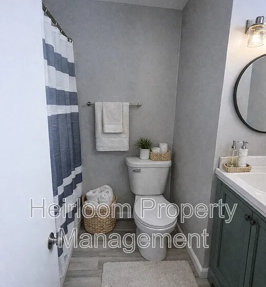 1201 W 3rd St #3 — Photo 4