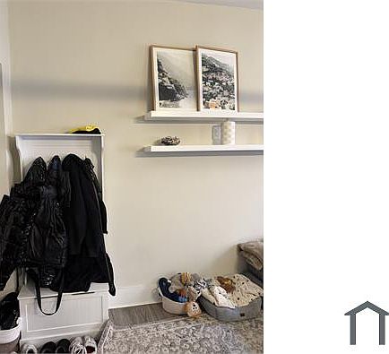 4th image of 1926 Spruce St #1