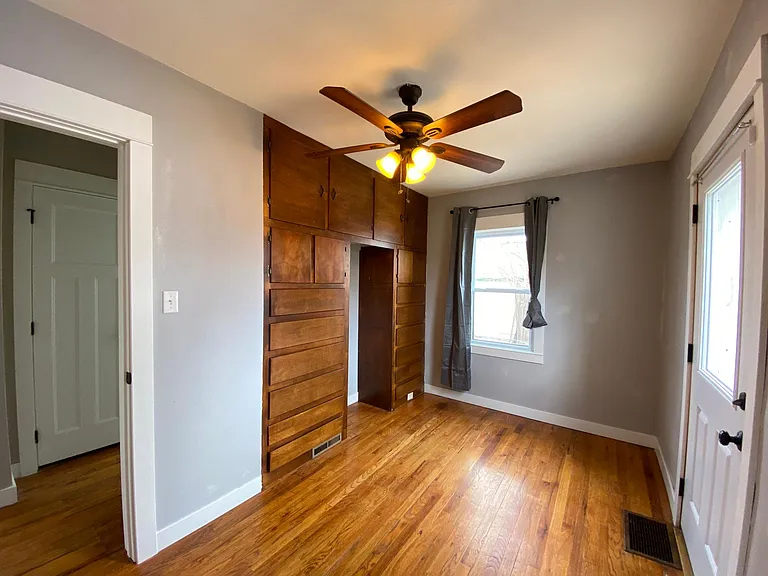 3817 B Ave NE — Photo 21